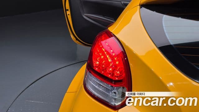 2017 Hyundai (Хёндэ) The New 벨로스터 — миниатюра 4