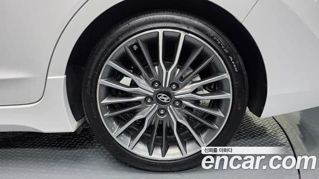 2017 Hyundai (Хёндэ) Avante AD — миниатюра 2