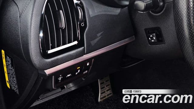 2017 Kia (Киа) 스팅어 — миниатюра 6