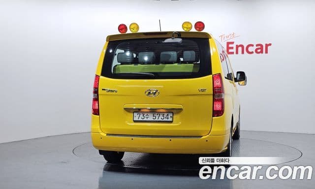 2017 Hyundai (Хёндэ) Grand Starex — миниатюра 4