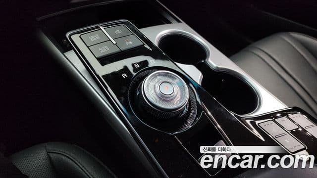 2022 Kia (Киа) K8 Hybrid — миниатюра 3