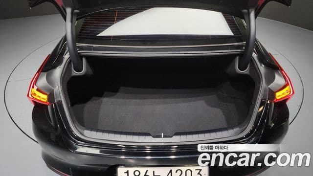 2022 Kia (Киа) K8 Hybrid