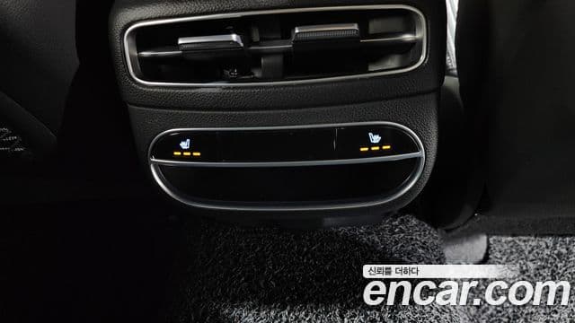 2021 Genesis GV70 — миниатюра 9