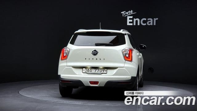 2015 SsangYong Tivoli — миниатюра 3