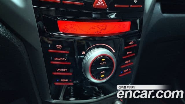 2015 SsangYong Tivoli — миниатюра 9