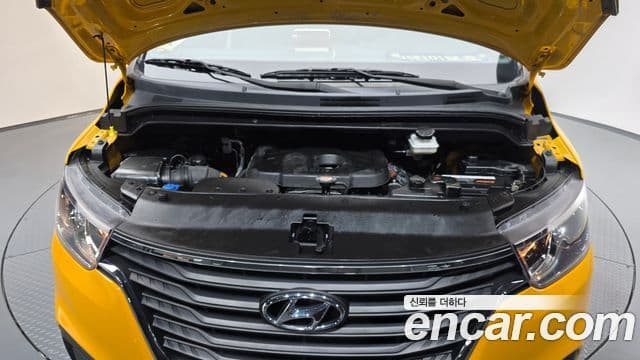 2019 Hyundai (Хёндэ) The New Grand Starex — миниатюра 5