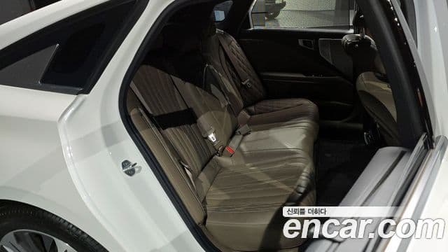 2021 Kia (Киа) K8 — миниатюра 6