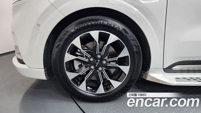 2022 Kia (Киа) Carnival 4th Gen — миниатюра 5