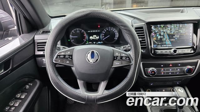 2020 SsangYong 렉스턴 스포츠 — миниатюра 9