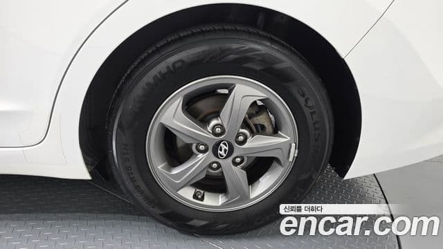 2015 Hyundai (Хёндэ) Avante AD — миниатюра 8
