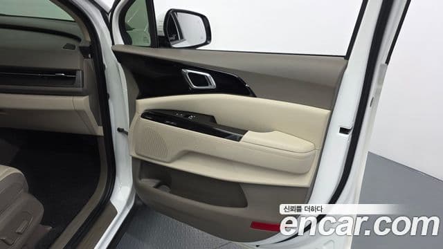 2022 Kia (Киа) Carnival 4th Gen — миниатюра 4