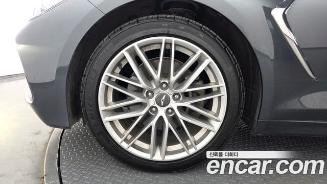 2019 Genesis G70 — миниатюра 9