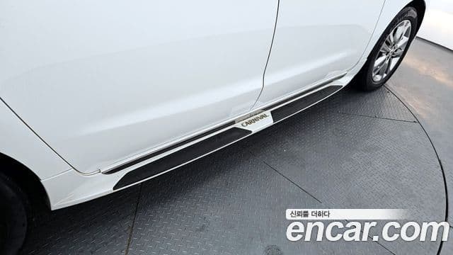 2017 Kia (Киа) All New Carnival — миниатюра 4