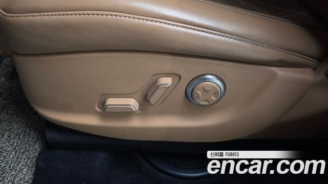 2022 Genesis GV80 — миниатюра 8