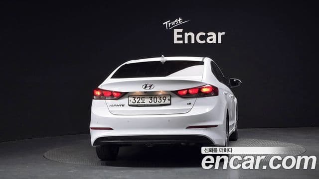 2018 Hyundai (Хёндэ) Avante AD — миниатюра 10
