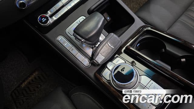 2019 Genesis G90 — миниатюра 4