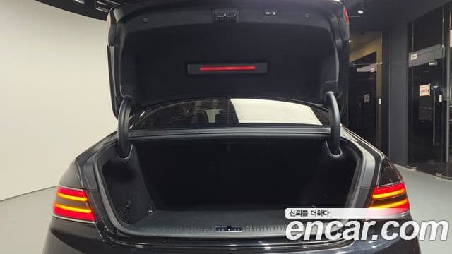 2019 Genesis G90 — миниатюра 5