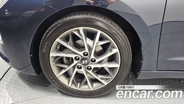 2018 Hyundai (Хёндэ) The New Avante AD — миниатюра 4