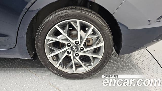 2018 Hyundai (Хёндэ) The New Avante AD — миниатюра 8