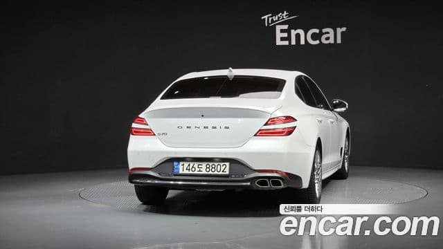 2021 Genesis The New G70 — миниатюра 9