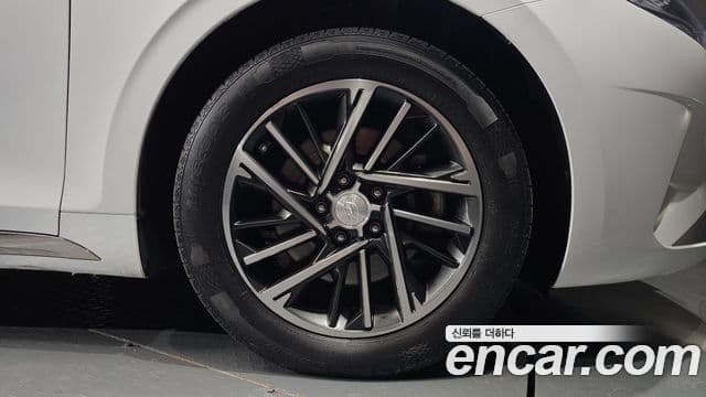2021 Hyundai (Хёндэ) The New Grandeur IG — миниатюра 9
