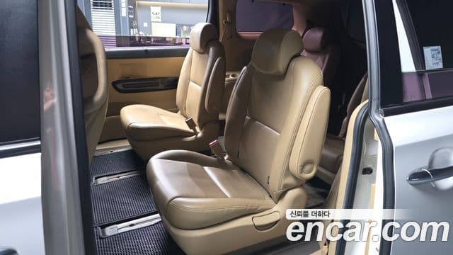 2014 Kia (Киа) All New Carnival — миниатюра 10
