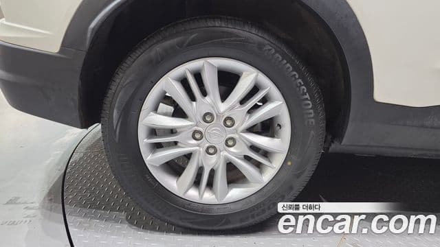 2021 SsangYong 뷰티풀 코란도 — миниатюра 5