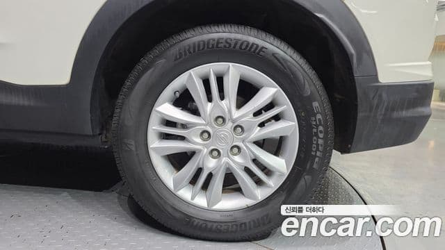 2021 SsangYong 뷰티풀 코란도 — миниатюра 6