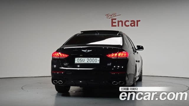 2017 Genesis G80