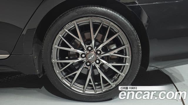 2017 Genesis G80 — миниатюра 3