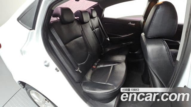 2016 Hyundai (Хёндэ) 엑센트(신형) — миниатюра 9