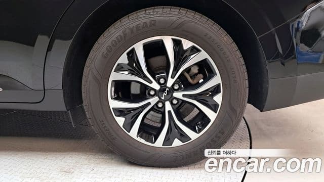 2021 Kia (Киа) Carnival 4th Gen — миниатюра 4