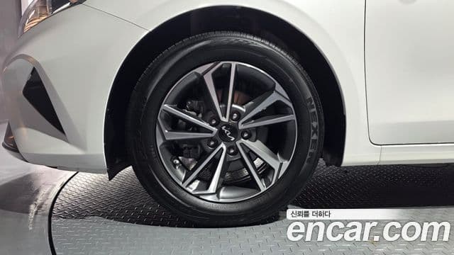 2022 Kia (Киа) The New K3 2nd Gen — миниатюра 8