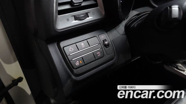 2015 SsangYong Tivoli — миниатюра 10