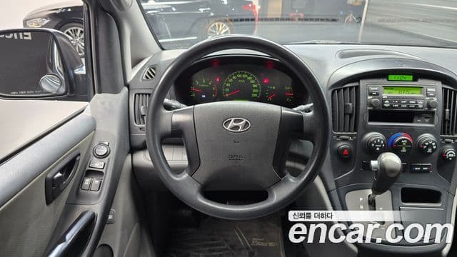 2013 Hyundai (Хёндэ) Grand Starex — миниатюра 9