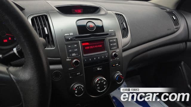 2011 Kia (Киа) 포르테 — миниатюра 9