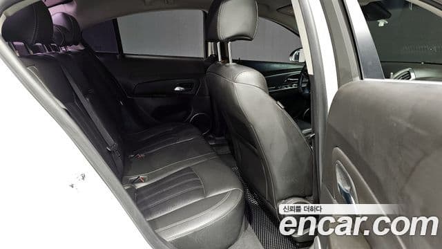 2015 Chevrolet 어메이징 뉴 크루즈 — миниатюра 7