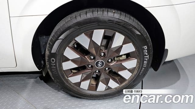 2021 Hyundai (Хёндэ) 스타리아 — миниатюра 6