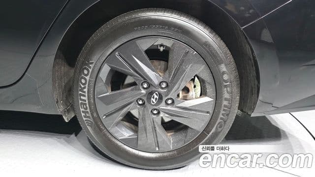 2020 Hyundai (Хёндэ) Avante Hybrid (CN7) — миниатюра 6