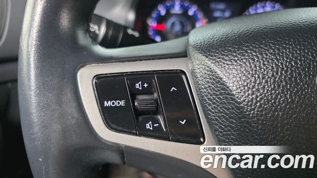 2013 Hyundai (Хёндэ) i40 — миниатюра 8