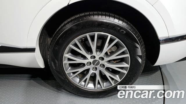 2022 Genesis GV80 — миниатюра 5