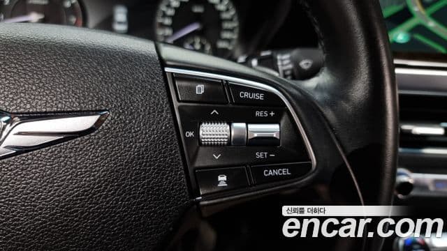 2020 Genesis G90 — миниатюра 9