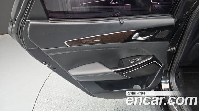 2016 Kia (Киа) All New K7 Hybrid — миниатюра 10