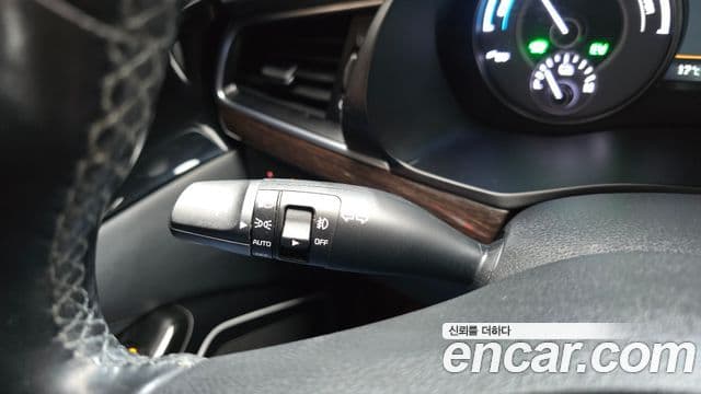 2016 Kia (Киа) All New K7 Hybrid — миниатюра 9
