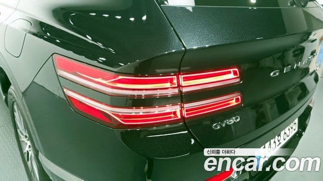 2021 Genesis GV80 — миниатюра 6