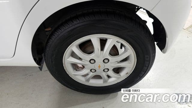 2014 Chevrolet Spark — миниатюра 3