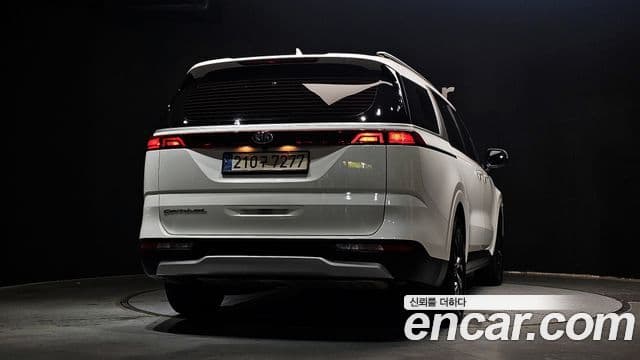 2021 Kia (Киа) Carnival 4th Gen — миниатюра 5