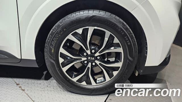 2021 Kia (Киа) Carnival 4th Gen — миниатюра 6