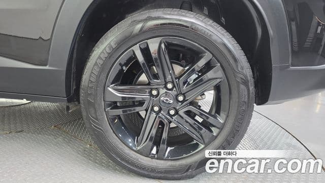 2023 Chevrolet Trax Crossover — миниатюра 5