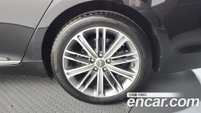 2019 Genesis G80 — миниатюра 7